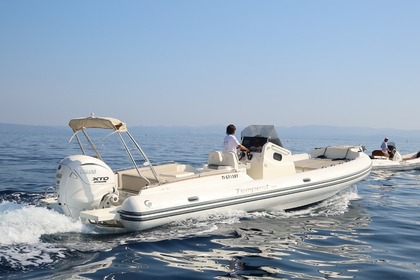 Rental RIB Capelli Tempest 900 Hyères
