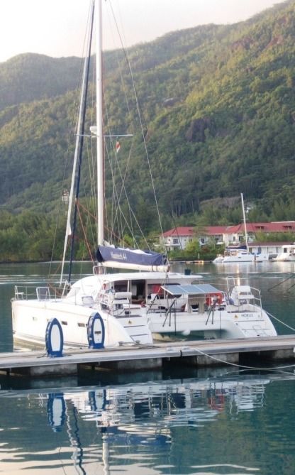 Location Catamaran Nautitech 44 Victoria