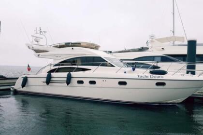 Charter Motor yacht Princess 42 Entre-os-Rios