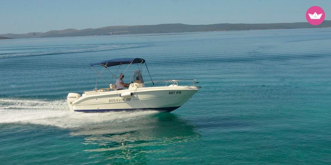 Motorboat Mingolla Brava 18 for hire