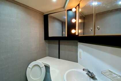 Luxurious Cruiser 44