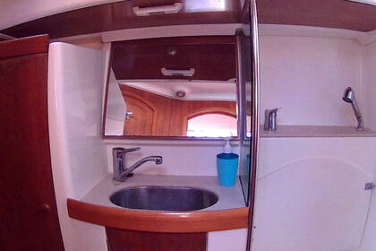 Jeanneau Sun Odyssey 43