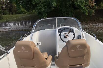 Jeanneau Cap Camarat 6.5 CC (2012)