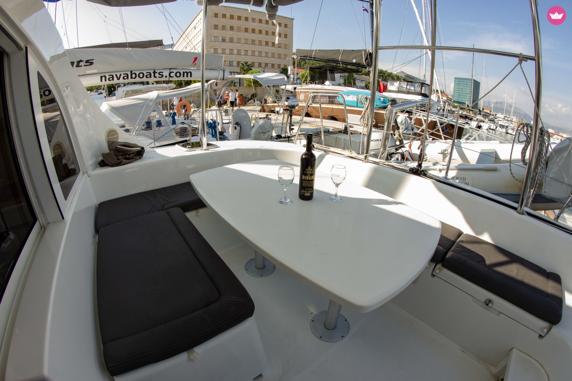 Katamaran Lagoon 380  