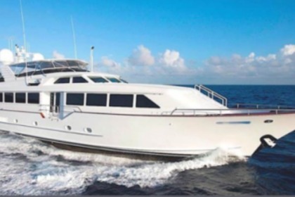 Rental Motor yacht Broward Custom Nassau