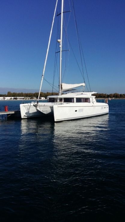 Charter Catamaran Lagoon 421 Alghero