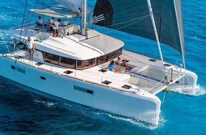 Charter Catamaran Lagoon Lagoon 52 F Porquerolles