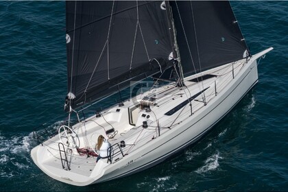 Rental Sailboat  Italia Yachts 11.98 Laurium