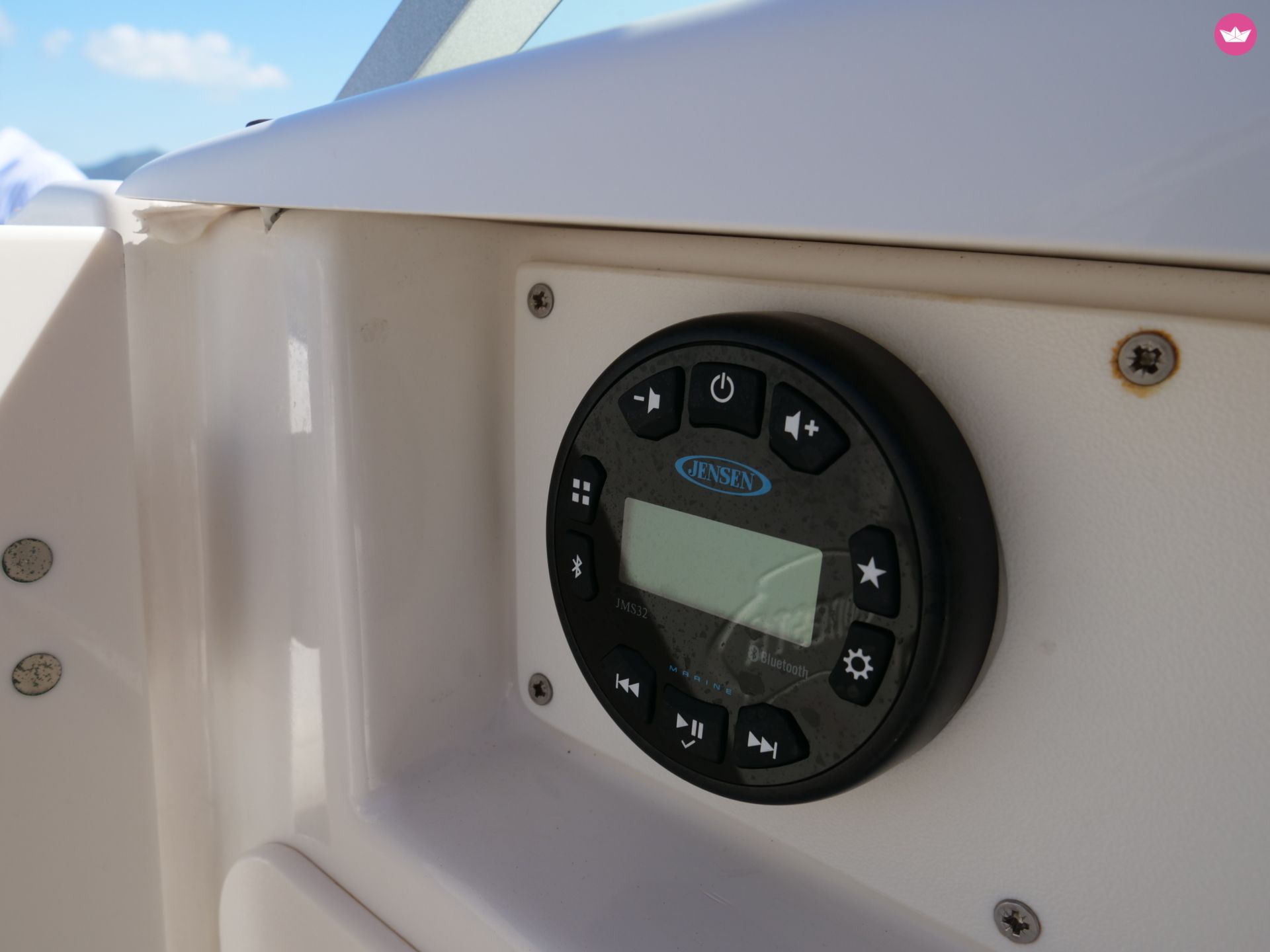Bateau à moteur CHAPARRAL 244 300cv 5