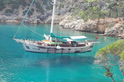 Custom made teakwood motor-sailor Tirhandili gulet, Bodrum shipyard
