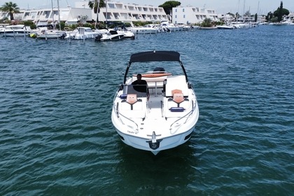 Location Bateau à moteur Beneteau Flyer 7.7 Le Grau-du-Roi