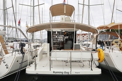 Hire Motorboat Cobra Futura 40 Grand Horizon Trogir