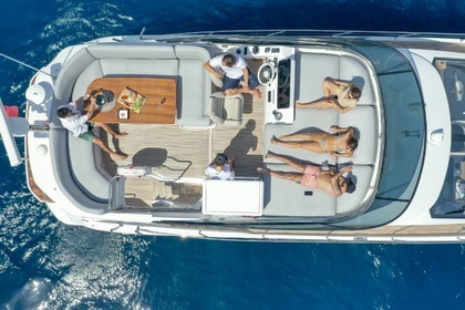 Alquila tu yate Azimut en Barcelona ¡Embárcate en este nuevo barco!