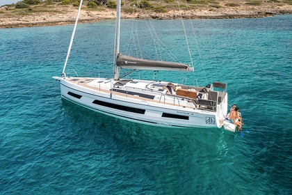 Miete Segelboot Dufour Yachts Dufour 41 Alimos