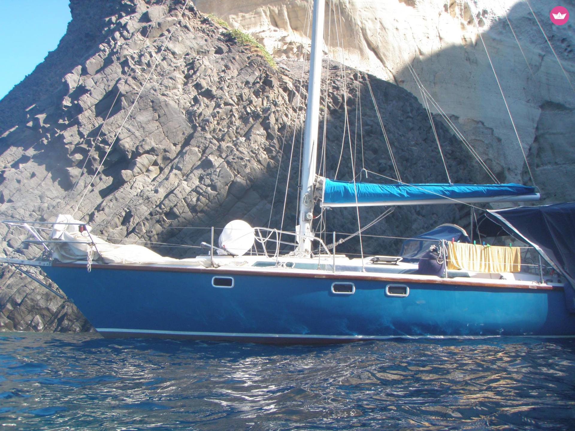 Charter sailboat in Athens  