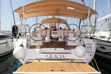 Hyra båt Segelbåt Bavaria Yachtbau Bavaria Cruiser 46 - 4 cab. Pula