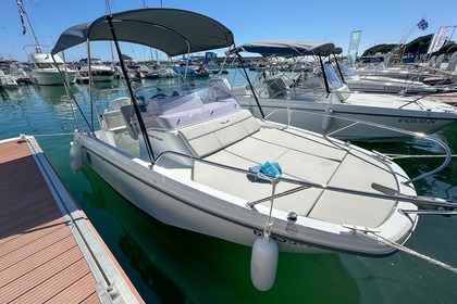 Alquiler Lancha Beneteau Flyer 6 Sundeck Cambrils