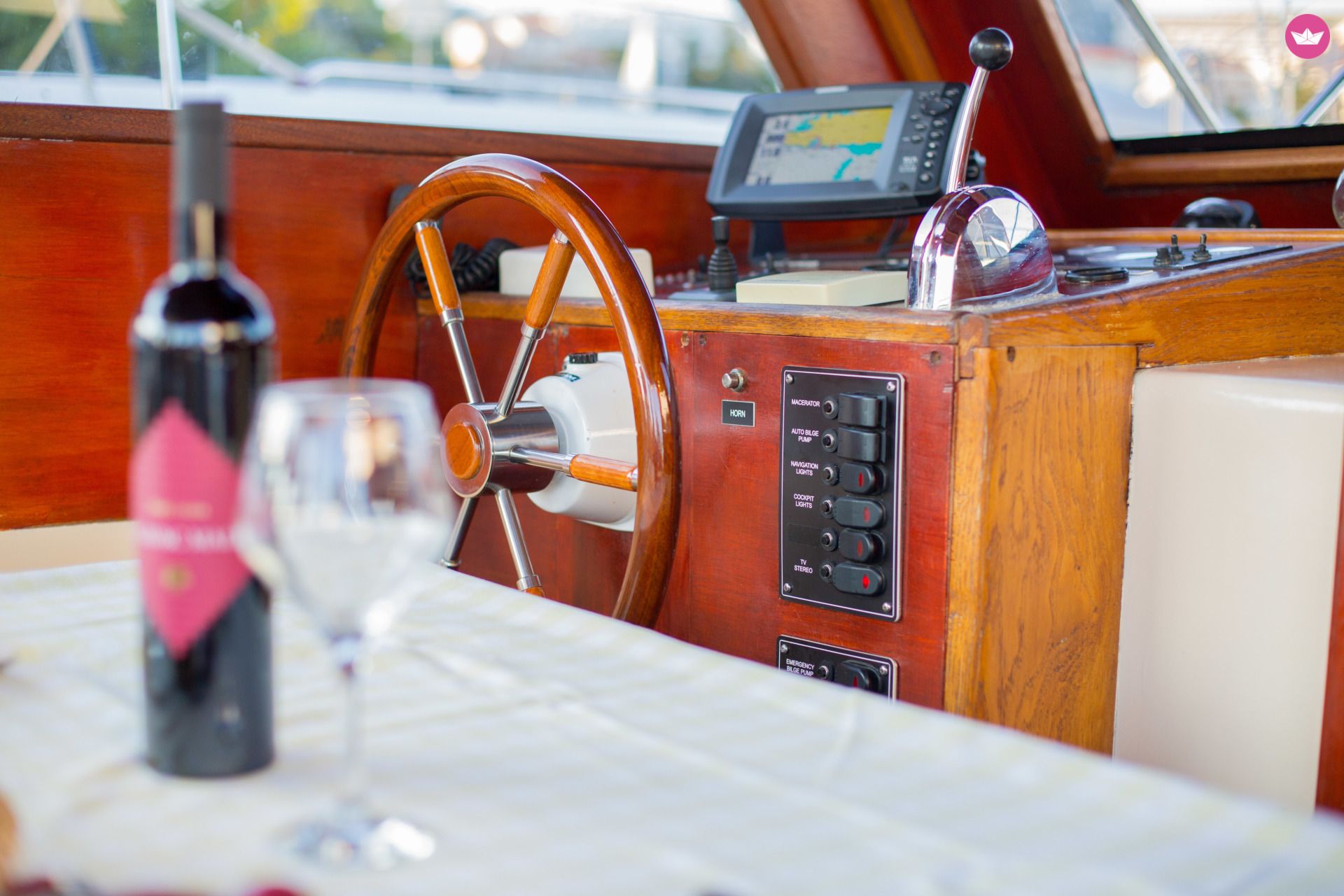 Charter motorboat in Split  