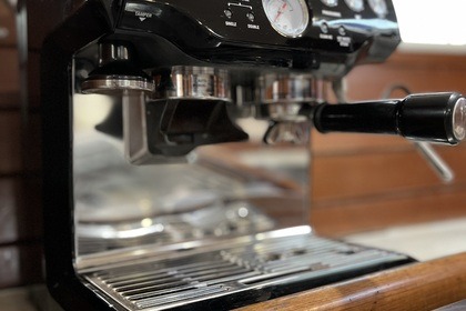 Discover the Ionian Islands by Sailing Yacht: A Unique Adventure of Relaxation and Nature