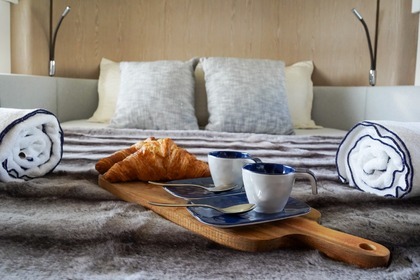 Alquila tu yate Azimut en Barcelona ¡Embárcate en este nuevo barco!