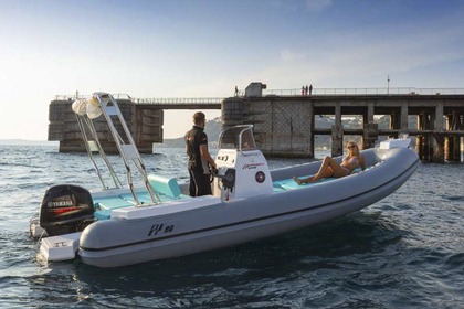 Hire RIB PANAMERA YACHT PY 60 Naples