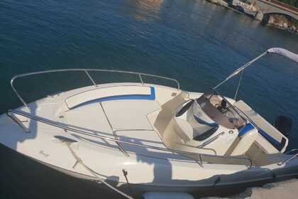 Noleggio Barca senza patente  Prua al Vento idea marine 5.80 Quick silver 40cv 40cv Riva ligure