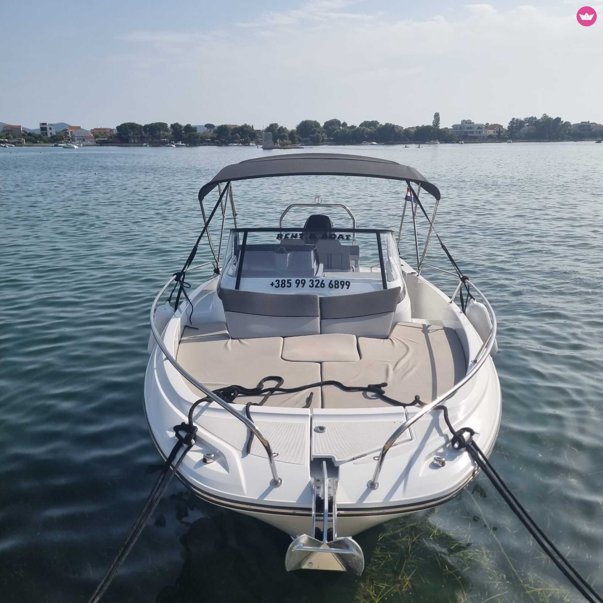 Bateau à moteur Jeanneau Cap Camarat 7.5 WA S3 300cv 5