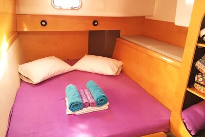 Private daily and multi day cruises in Halkidiki on a Catamaran