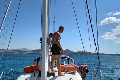 AN AMAZING  SAILING CRUISE FROM ATHENS TO GREEK ISLANDS