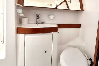 Sailing Yacht Tigre – Beneteau Oceanis 40 (2008) | Comfortable and Well-Equipped