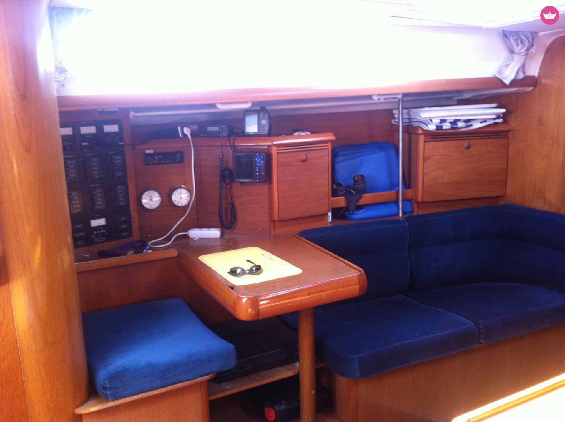 Hire Jeanneau Sun Odyssey 43