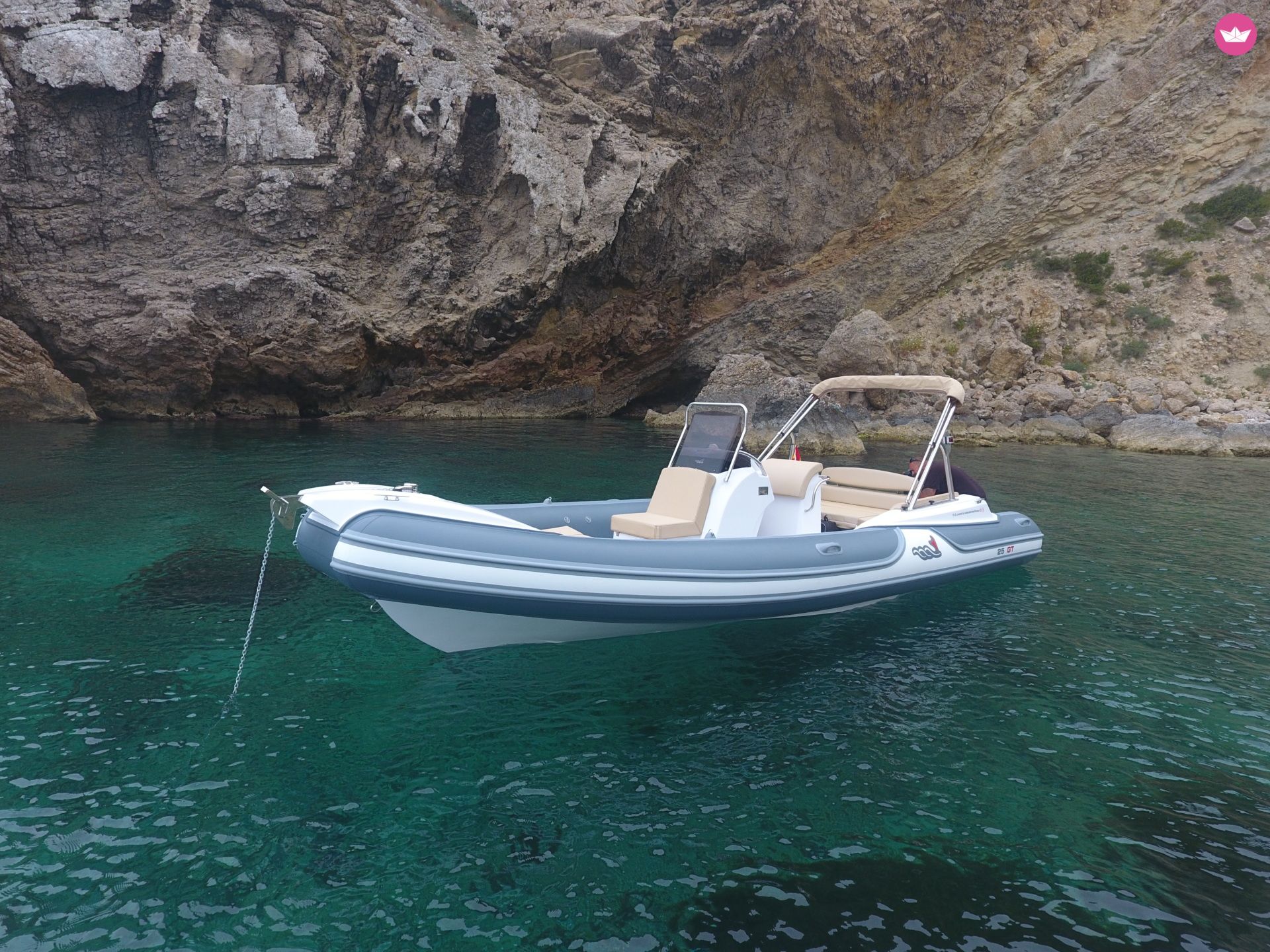 Mv Marine 25 Gt in Ibiza for hire