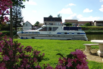 Rental Houseboats Premium Tarpon 42 TP Agde