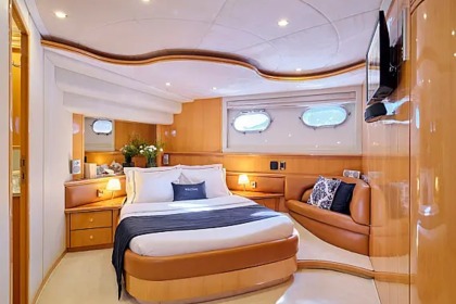 Charter Motor yacht  Altamar 64 Athens