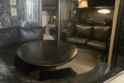 Luxurious Affordable 40ft Yacht