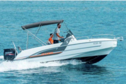 Verhuur Motorboot Beneteau Flyer 6.6 Trogir