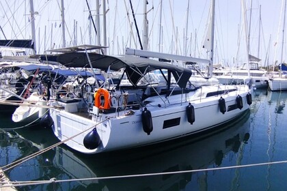 Hyra båt Segelbåt Beneteau Oceanis 51.1 Aten