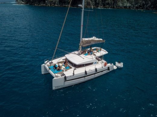 Bali 4.0  Rent a Catamaran, Tuscany - Discover the Elba Island