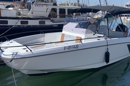 Hire Motorboat Beneteau FLYER 8 SPACEDECK Le Château-d'Oléron