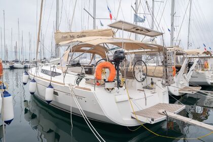 Hire Sailboat JEANNEAU SUN ODYSSEY 479 Alimos