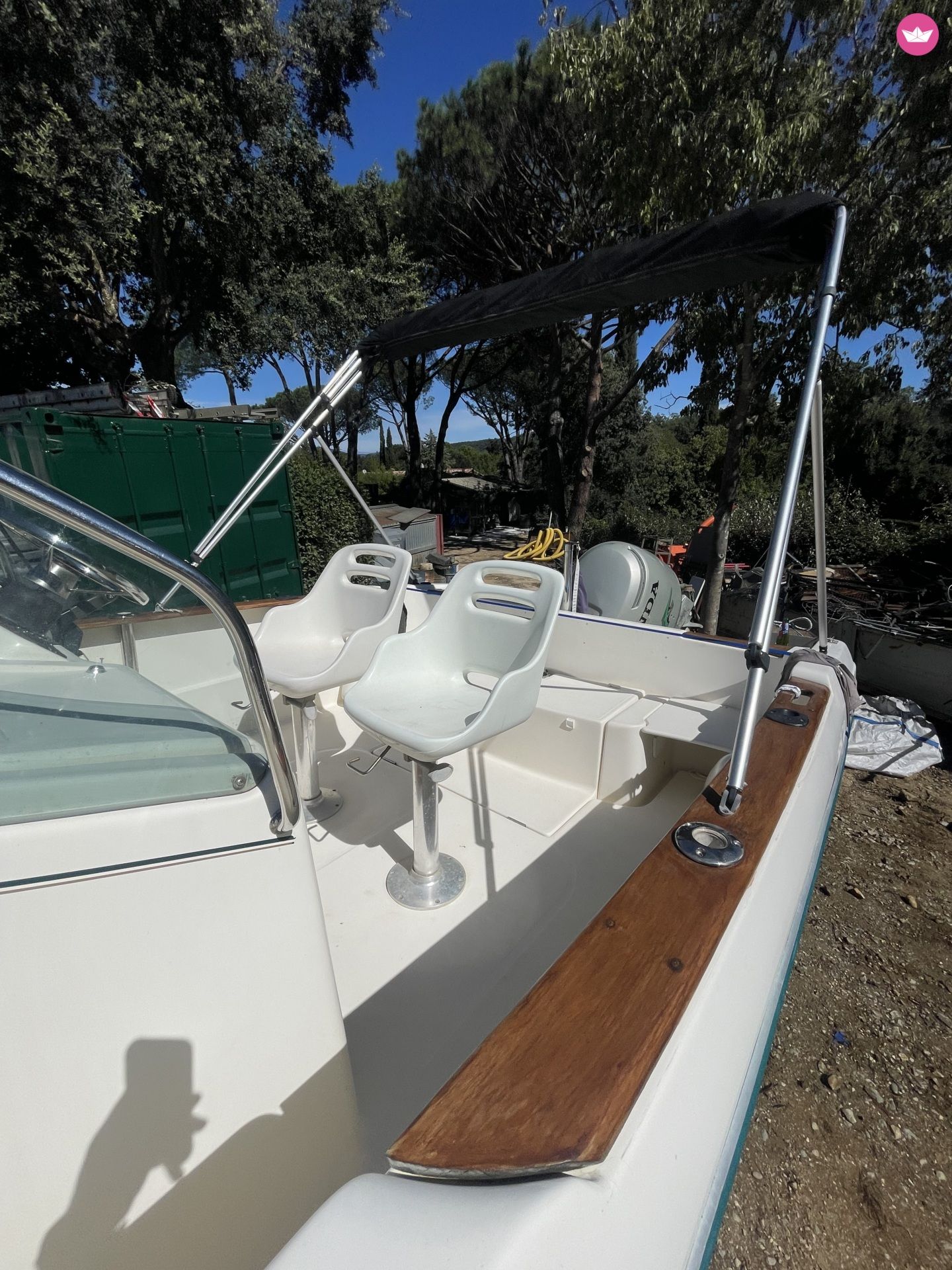 Bateau à moteur Jeanneau CAP camarat 625 cc 130cv 8