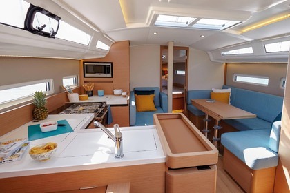 Verhuur Zeilboot Jeanneau Sun Odyssey 410 Lefkada