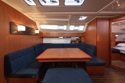 Парусник Бавария Крейсер 46