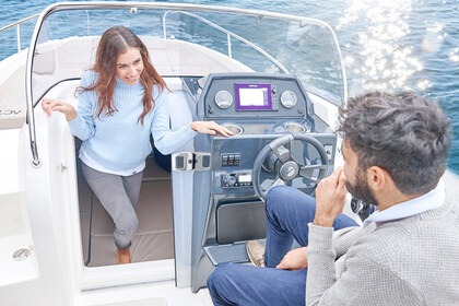 Charter Motorboat Quicksilver Activ 605 Sundeck Golfe Juan