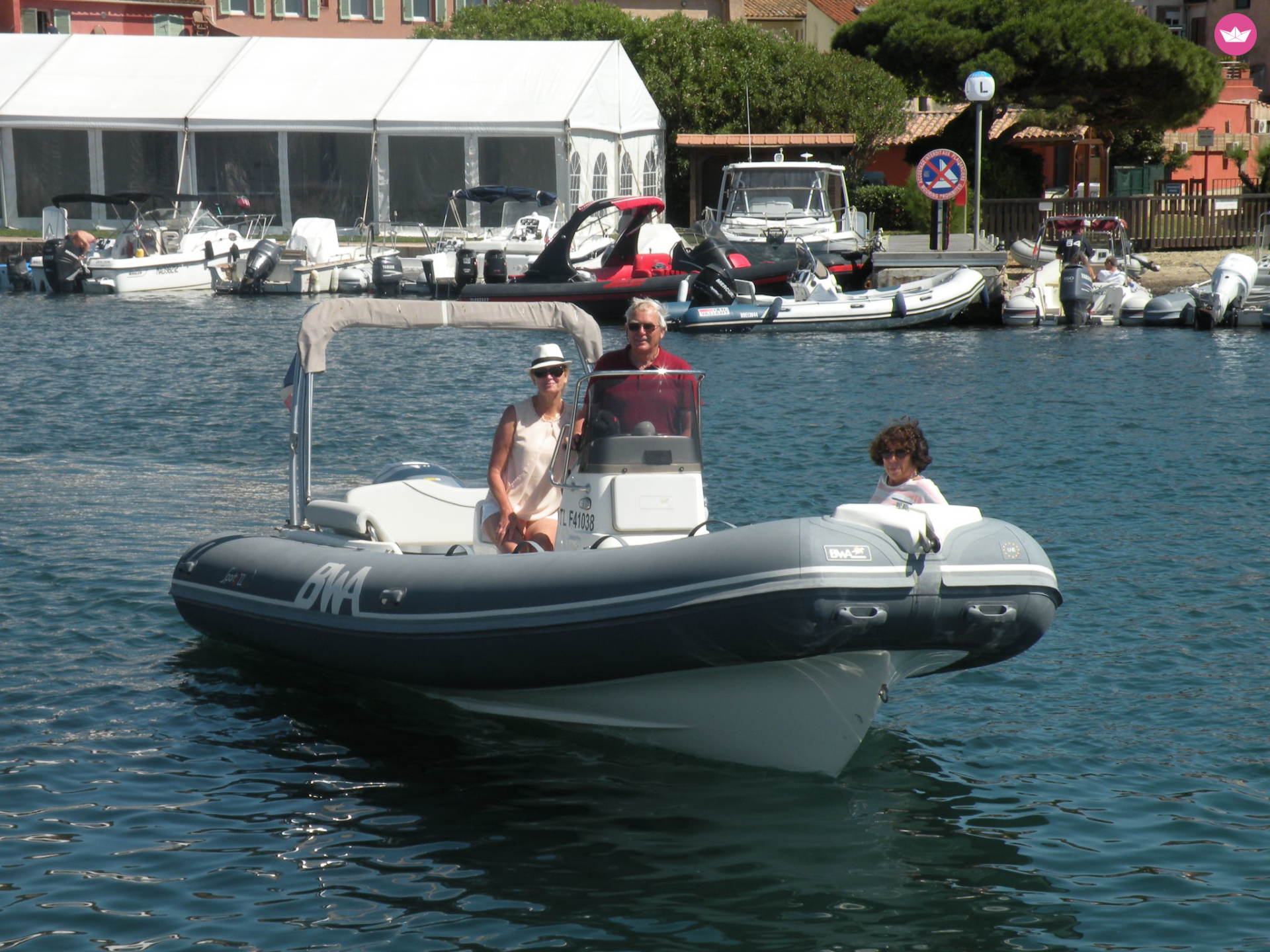 Location semi-rigide à Hyères de particuliers et professionnels