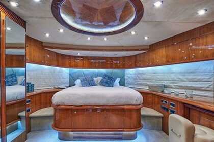 Beautiful Sunseeker94 for Weekly Cruise