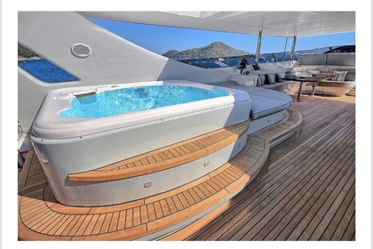 Ultra Luxury Superyacht B71!
