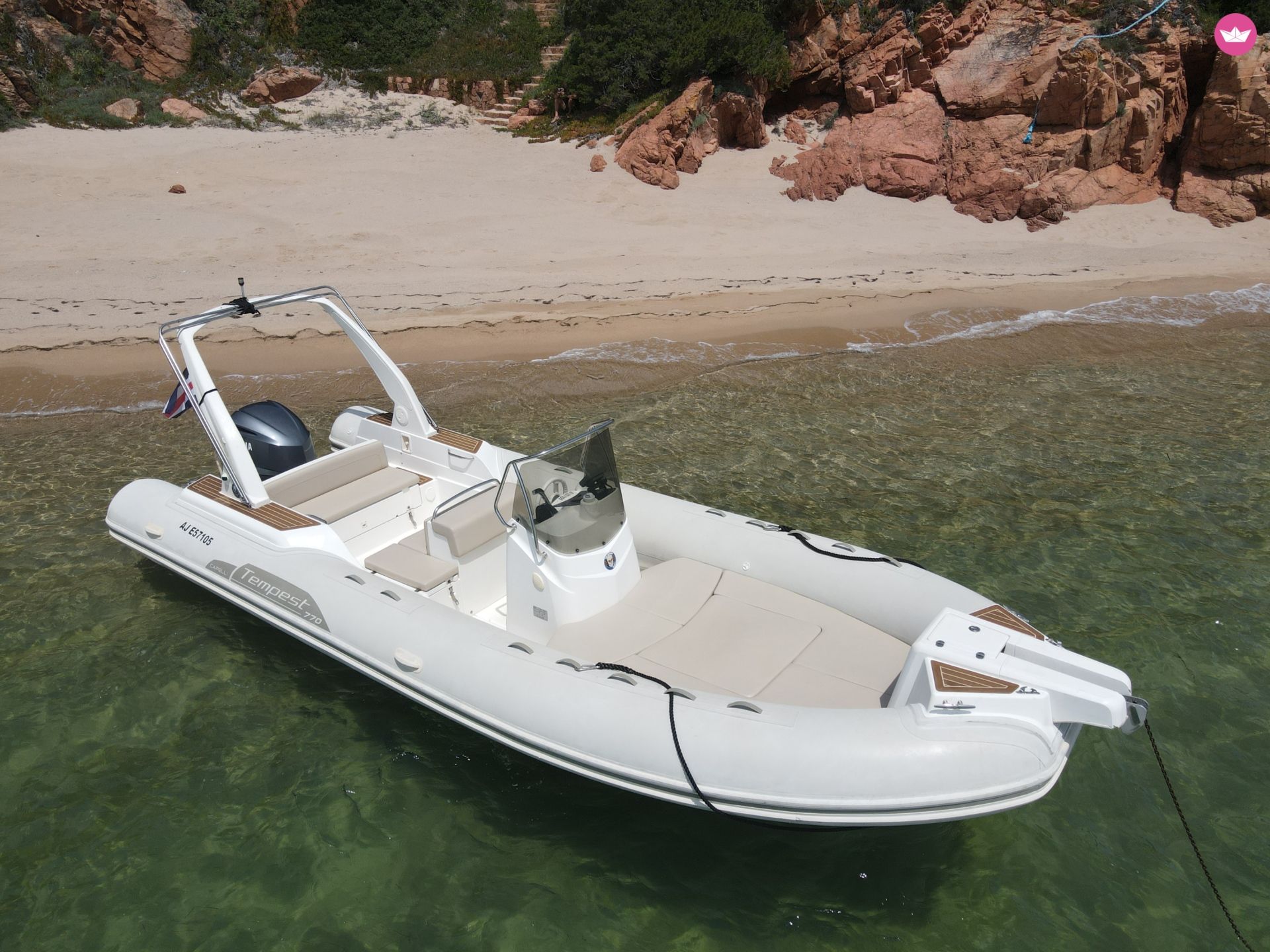 Semi-rigide Capelli Tempest 775 150cv 3