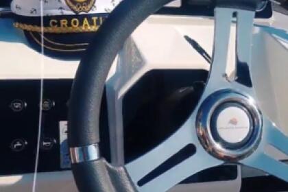 Atlantic Marine SunCruiser 690