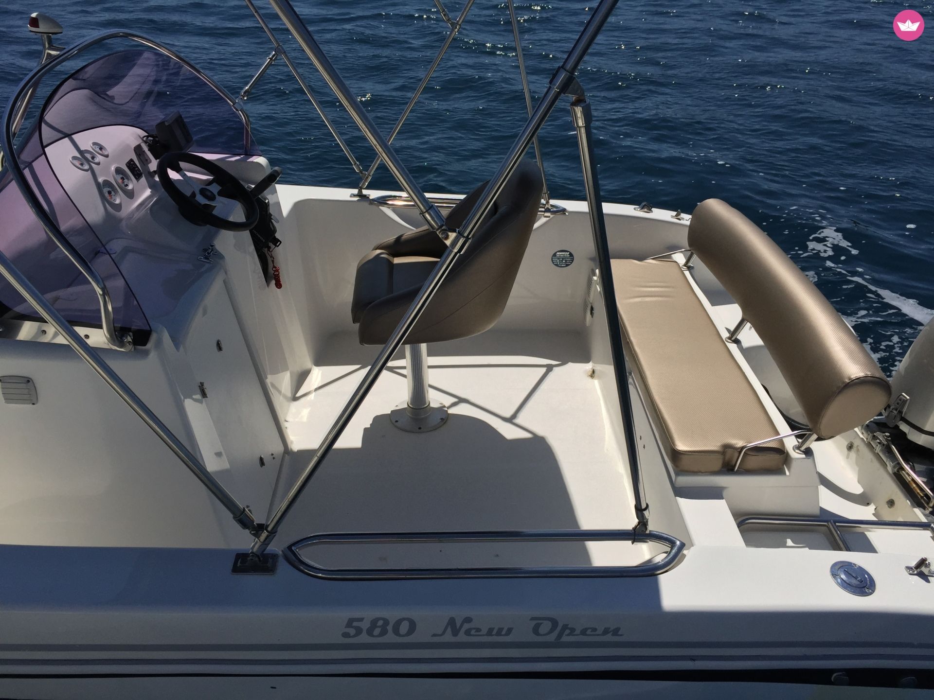 Bateau à moteur JANMOR Ankora 580 100cv 5